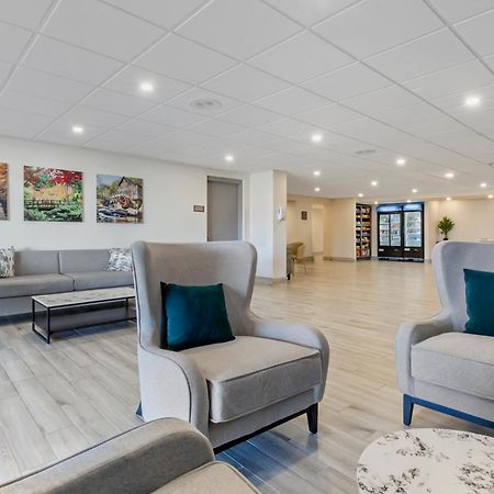 Comfort Inn & Suites Beaver Dam Extérieur photo