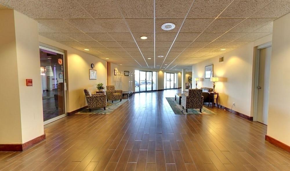 Comfort Inn & Suites Beaver Dam Extérieur photo