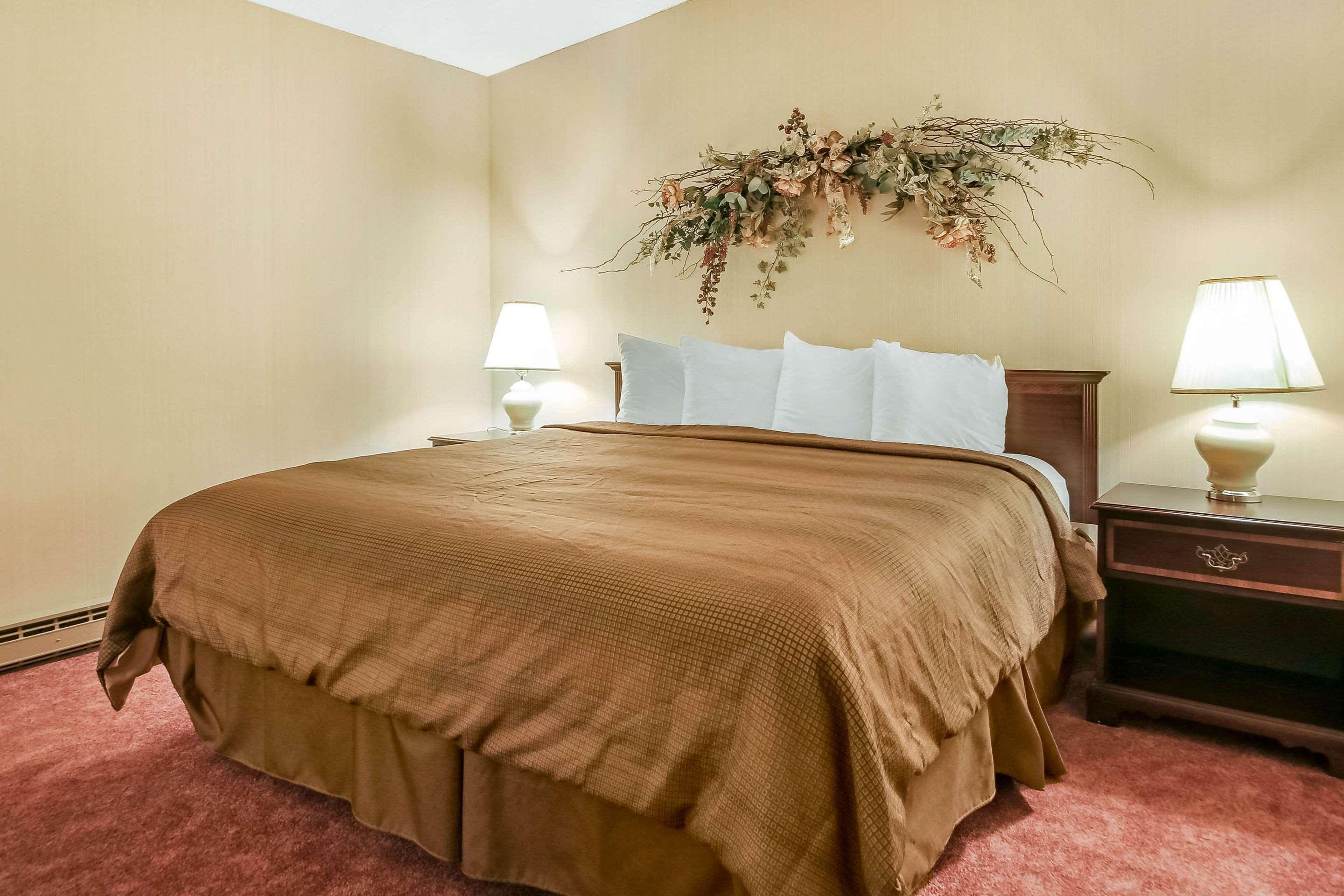 Comfort Inn & Suites Beaver Dam Extérieur photo