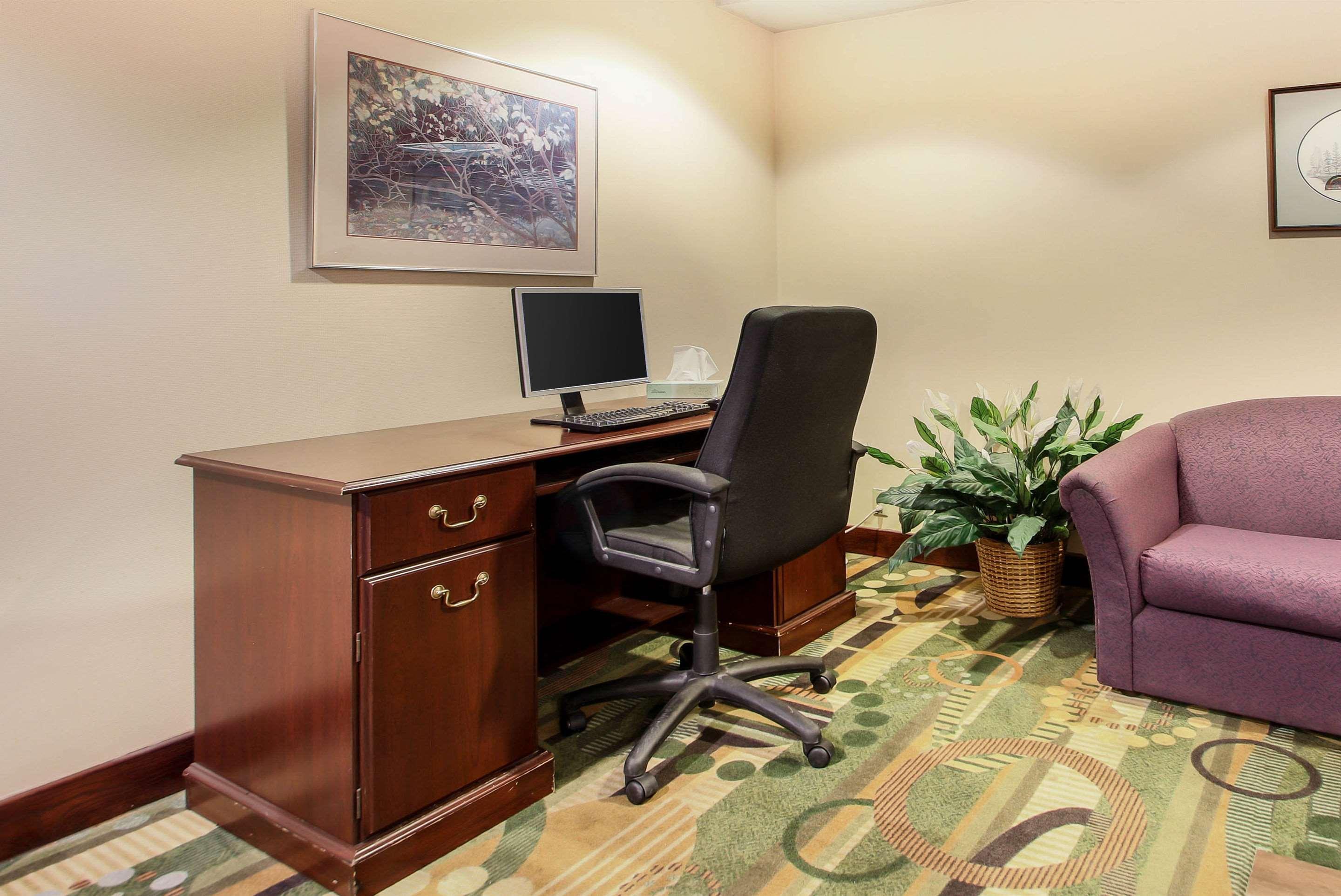 Comfort Inn & Suites Beaver Dam Extérieur photo