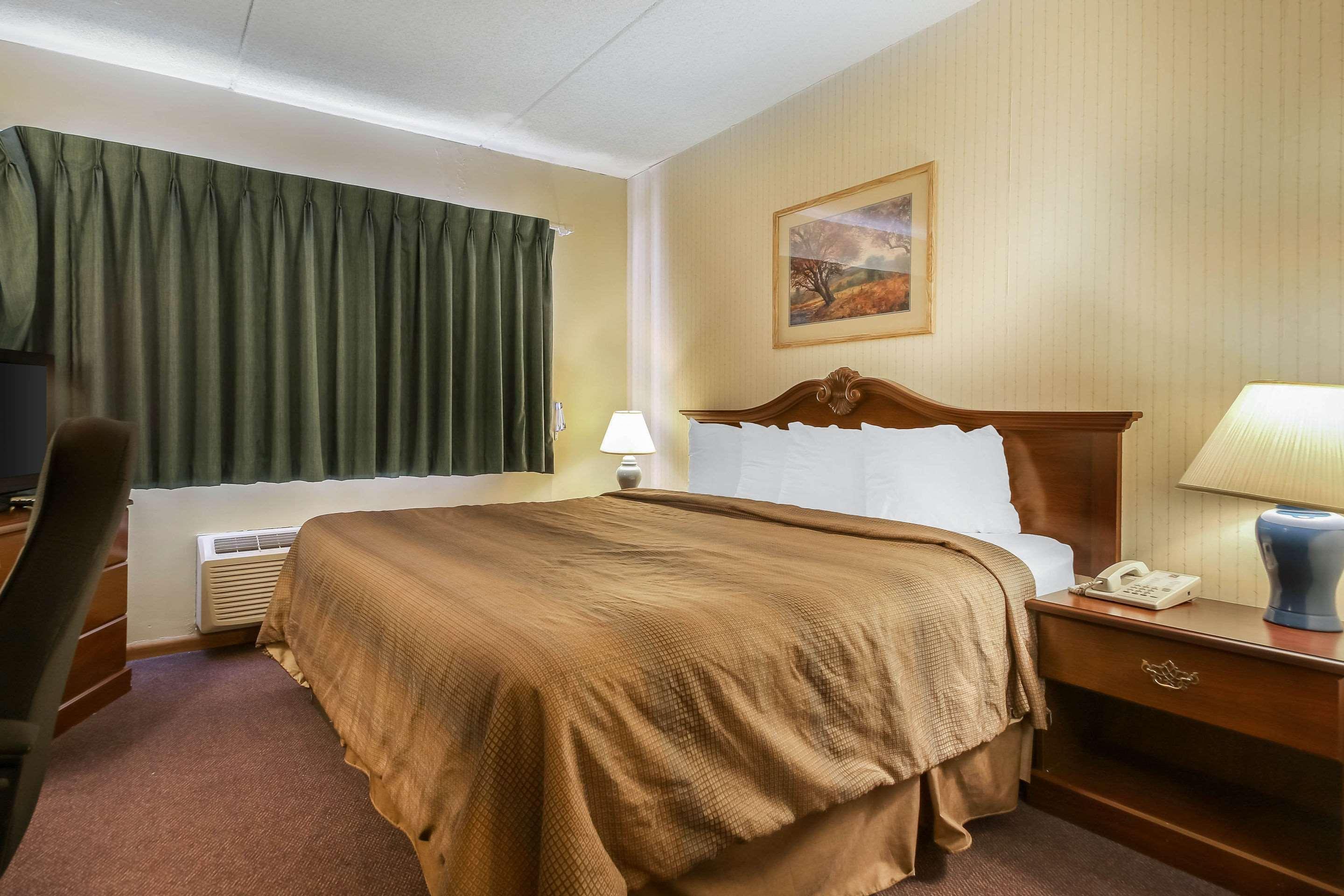 Comfort Inn & Suites Beaver Dam Extérieur photo
