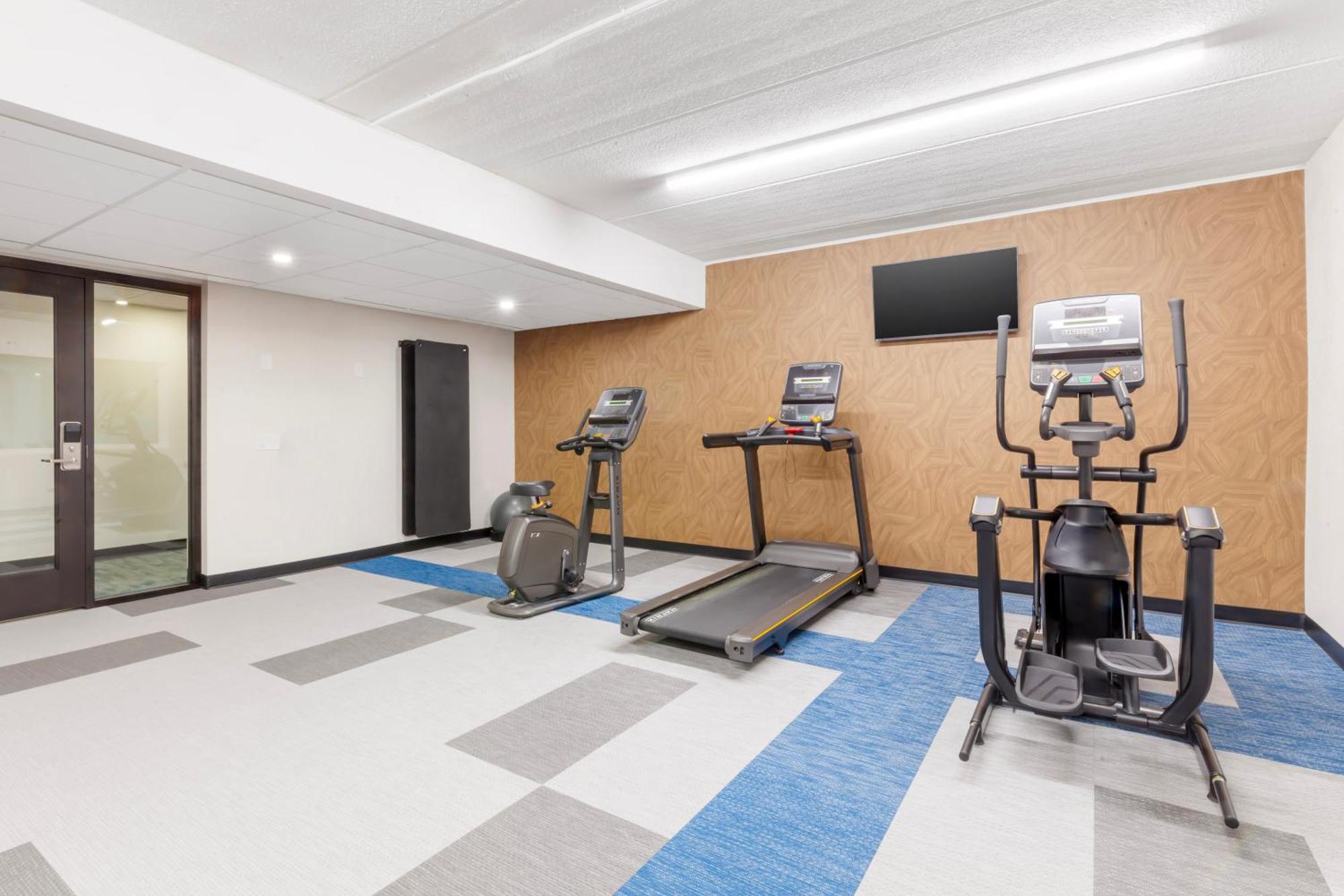 Comfort Inn & Suites Beaver Dam Extérieur photo