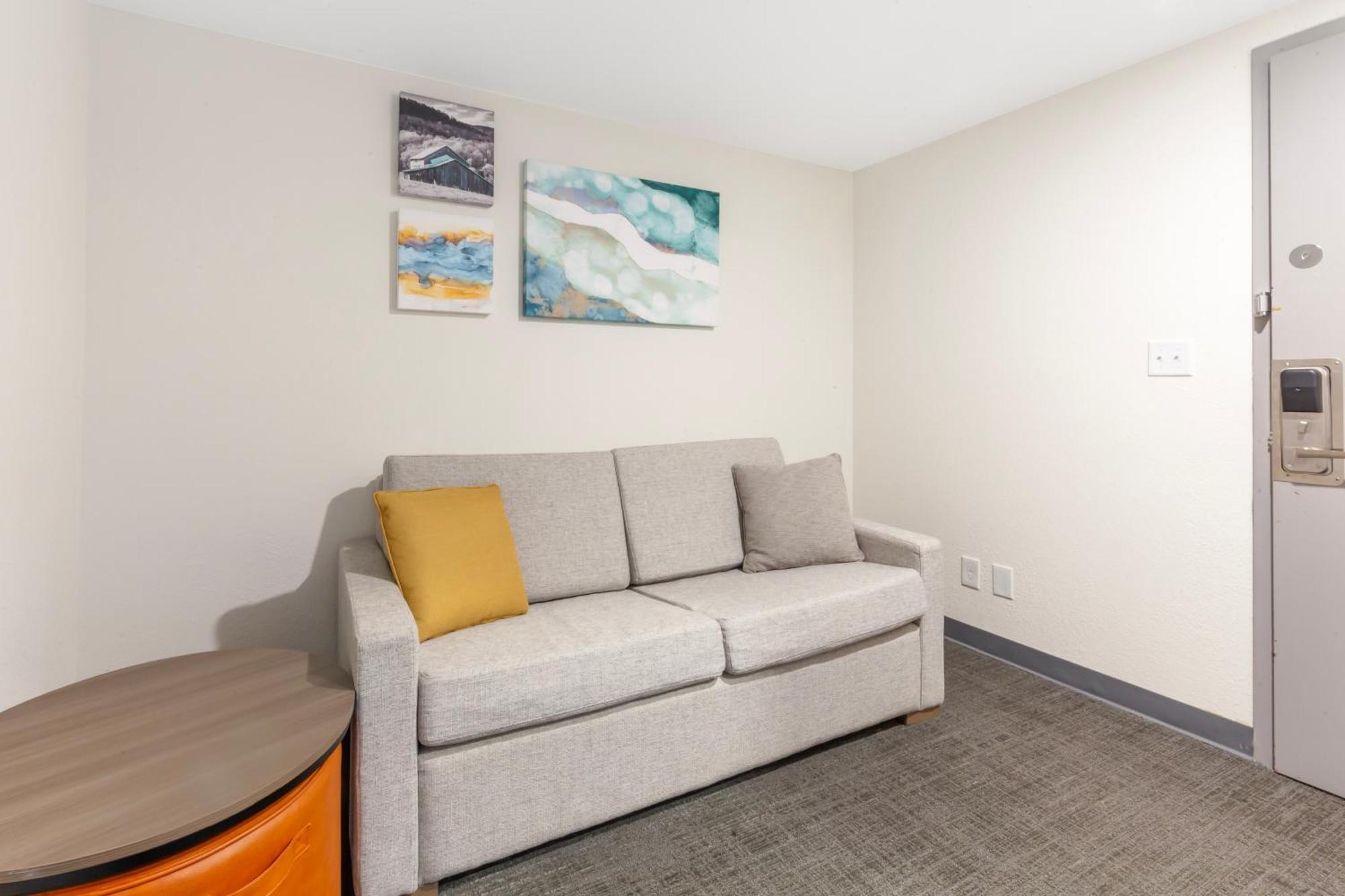Comfort Inn & Suites Beaver Dam Extérieur photo