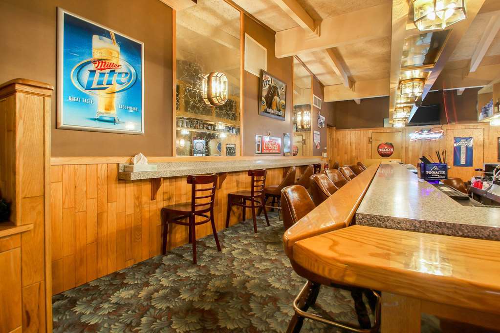 Comfort Inn & Suites Beaver Dam Restaurant photo